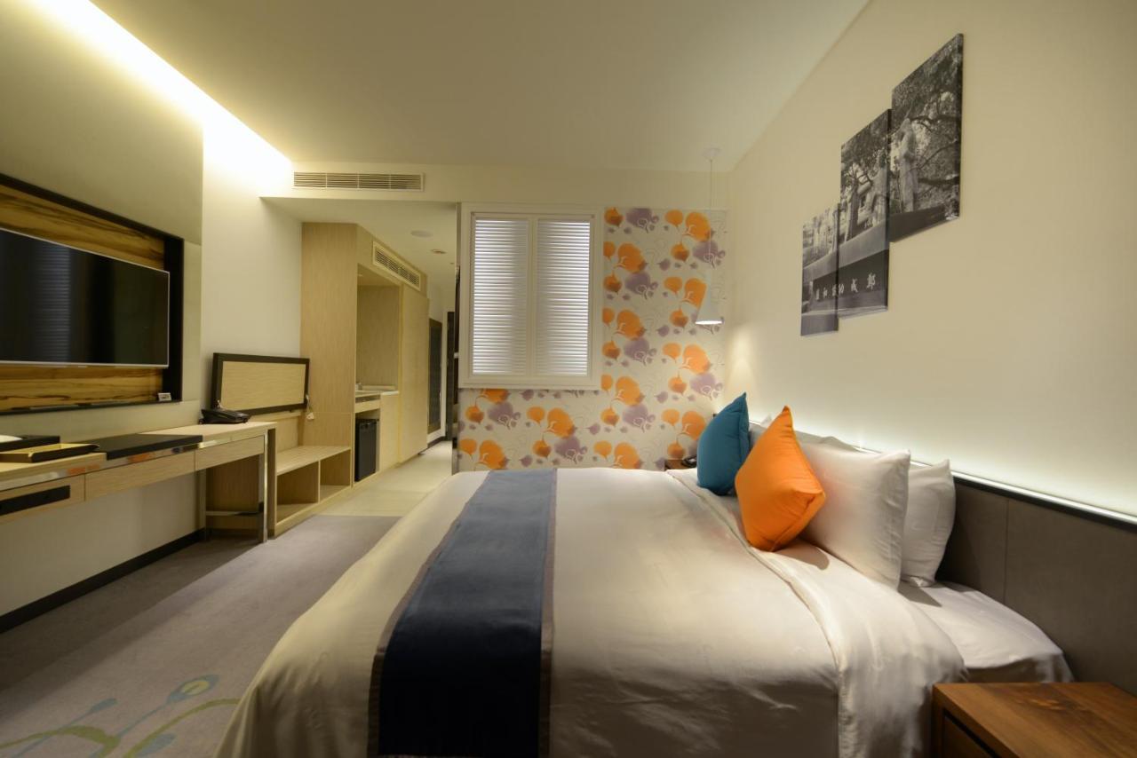 Golden Tulip Glory Fine Hotel Tainan Extérieur photo
