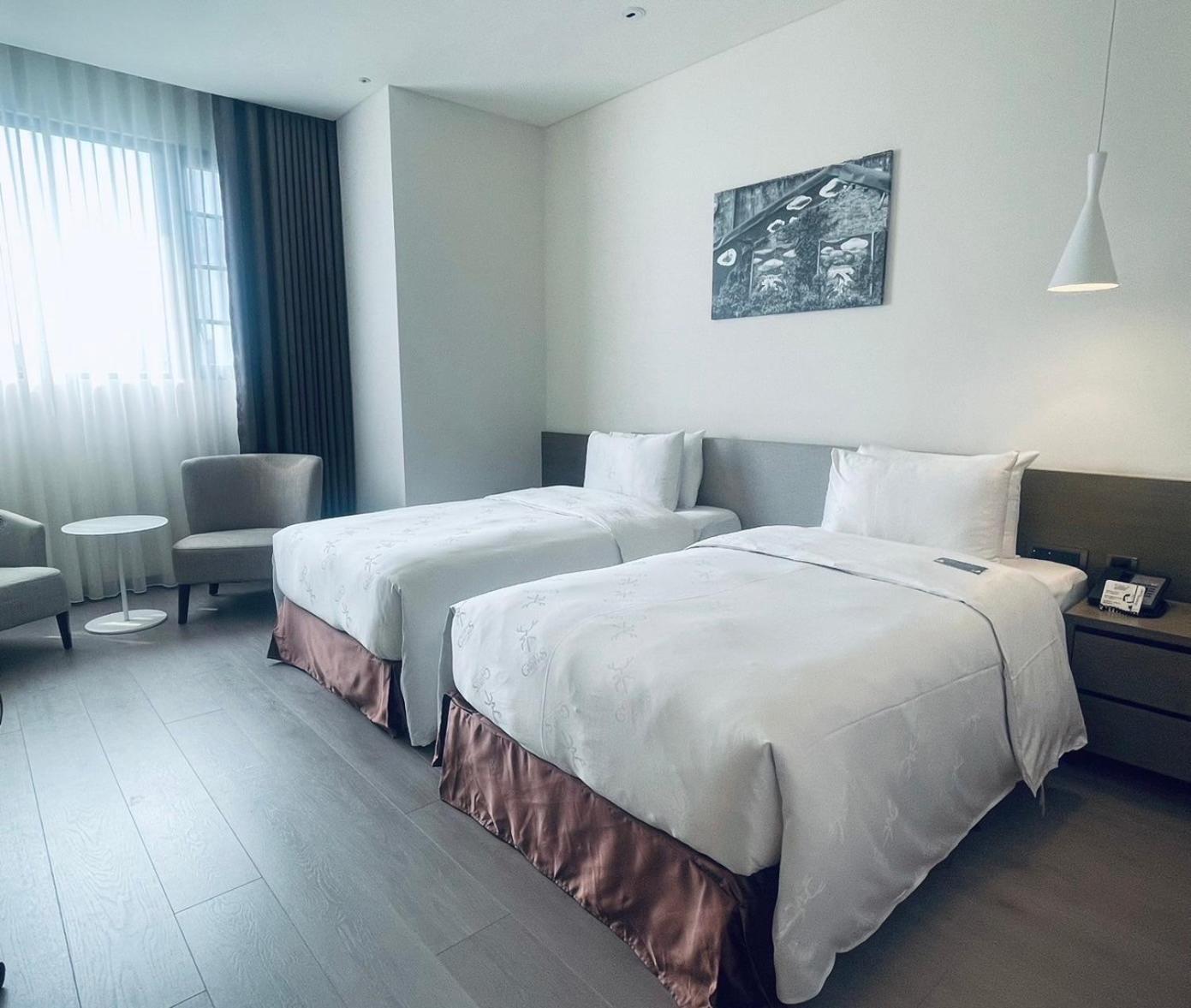 Golden Tulip Glory Fine Hotel Tainan Extérieur photo