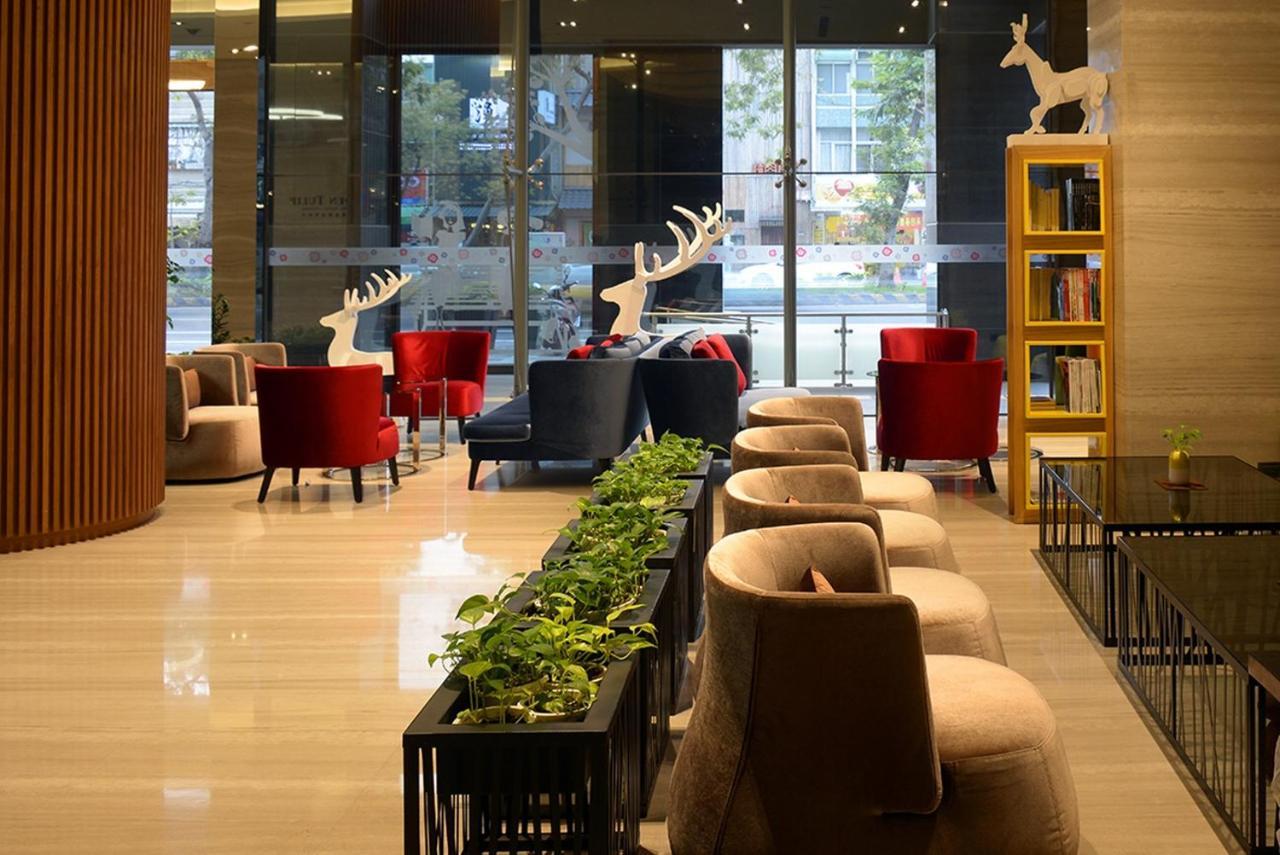Golden Tulip Glory Fine Hotel Tainan Extérieur photo